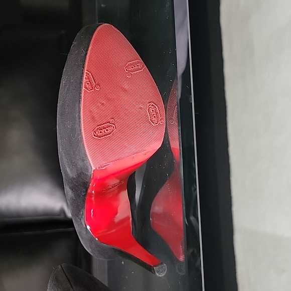 Christian Louboutin Daffodile Platform Pump - Picture 8 of 10